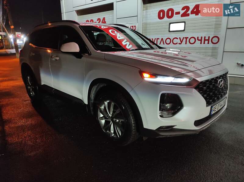 Позашляховик / Кросовер Hyundai Santa FE 2019 в Синельниковому