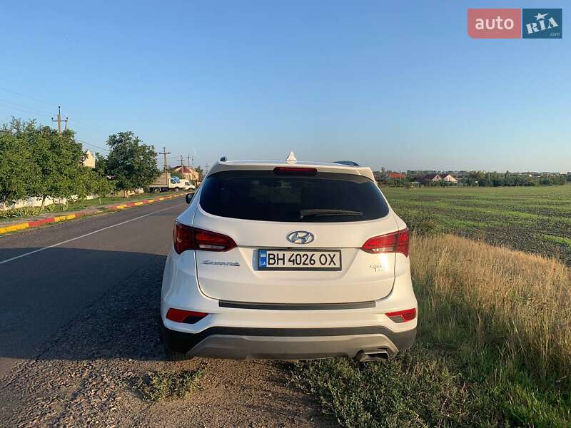 Позашляховик / Кросовер Hyundai Santa FE 2016 в Одесі