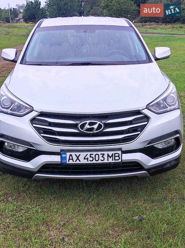 Позашляховик / Кросовер Hyundai Santa FE 2015 в Кривому Розі