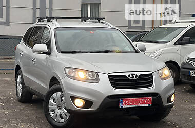 Внедорожник / Кроссовер Hyundai Santa FE 2011 в Ровно