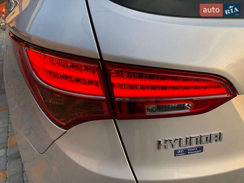 Універсал Hyundai Santa FE 2012 в Новоселиці фото 18 Універсал Hyundai Santa FE 2012 в Новоселиці