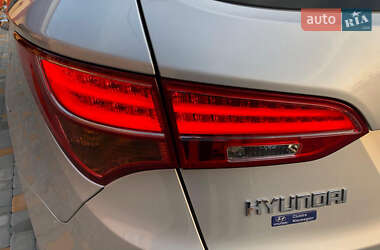 Универсал Hyundai Santa FE 2012 в 