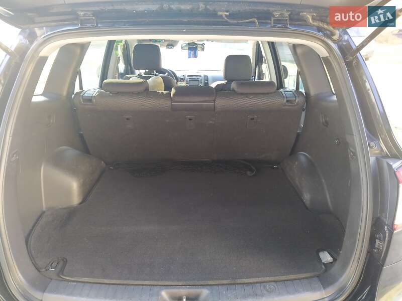 Позашляховик / Кросовер Hyundai Santa FE 2011 в Сумах