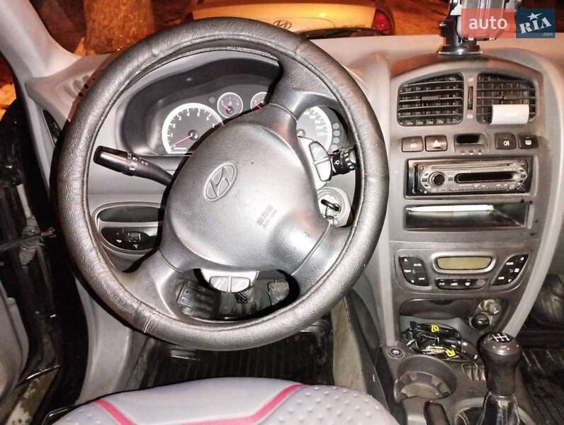 Позашляховик / Кросовер Hyundai Santa FE 2005 в Львові фото 7 Позашляховик / Кросовер Hyundai Santa FE 2005 в Львові