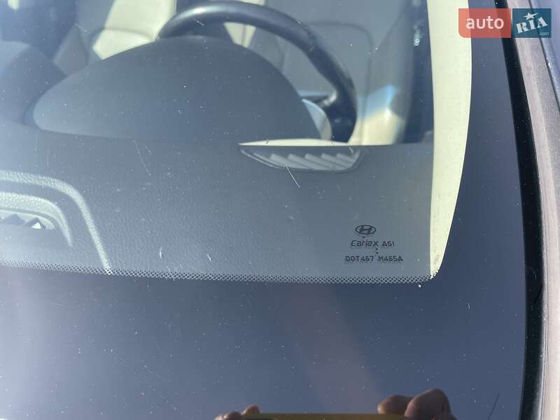 Позашляховик / Кросовер Hyundai Santa FE 2012 в Дніпрі