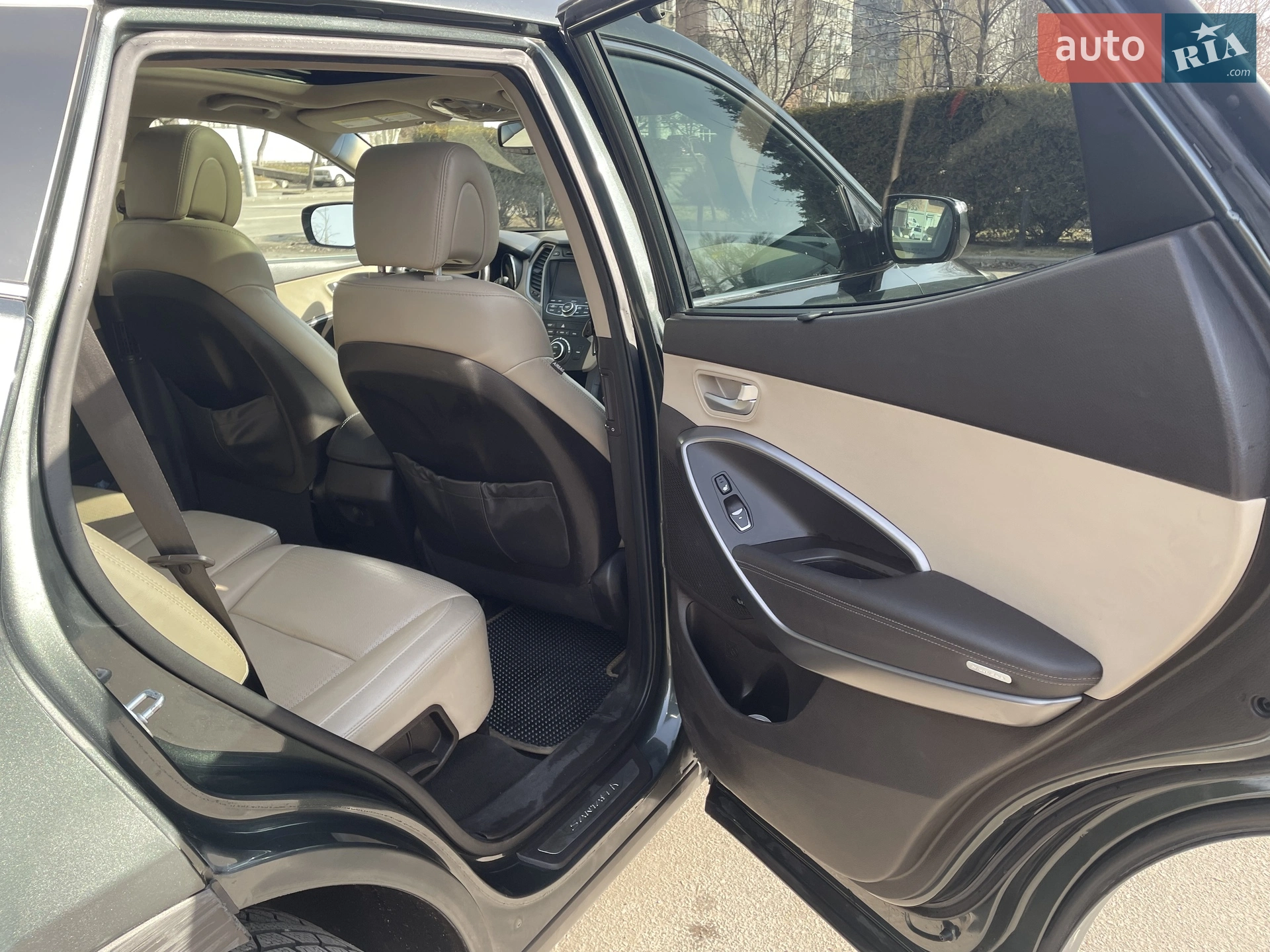 2012 Hyundai Santa Fe - мініатюра 18