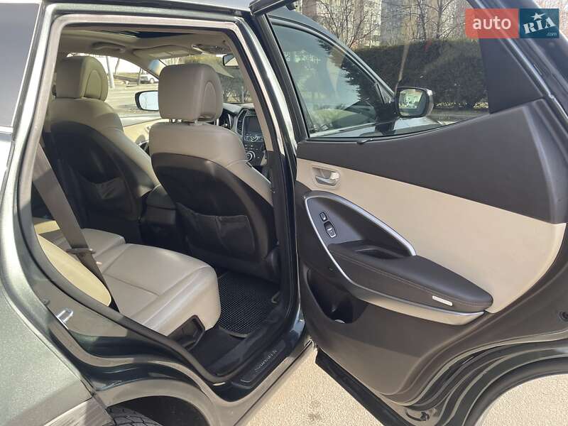 Позашляховик / Кросовер Hyundai Santa FE 2012 в Дніпрі