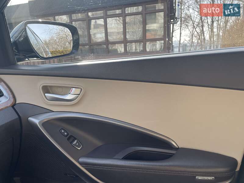 Позашляховик / Кросовер Hyundai Santa FE 2012 в Дніпрі