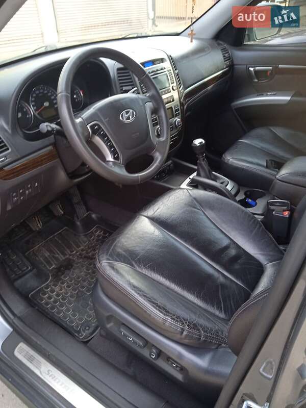Внедорожник / Кроссовер Hyundai Santa FE 2012 в Дрогобыче фото 3 Внедорожник / Кроссовер Hyundai Santa FE 2012 в Дрогобыче