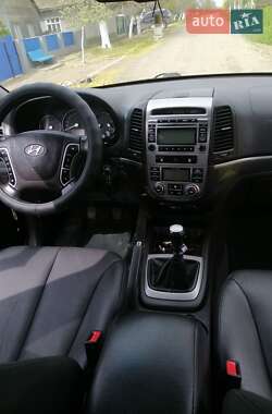 Внедорожник / Кроссовер Hyundai Santa FE 2011 в 