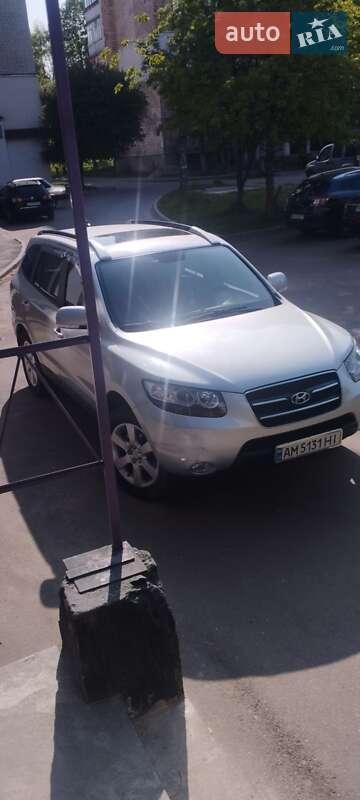 Внедорожник / Кроссовер Hyundai Santa FE 2009 в Житомире
