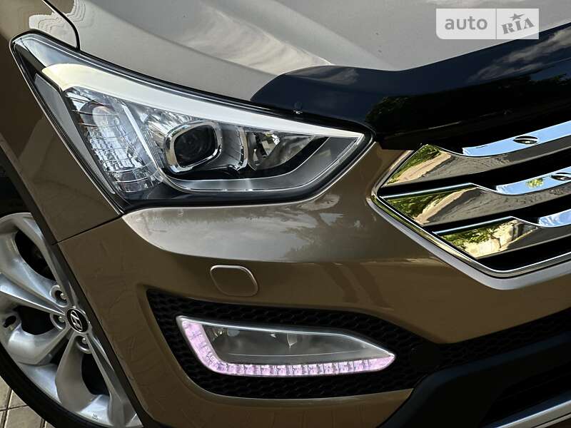 Внедорожник / Кроссовер Hyundai Santa FE 2013 в Одессе