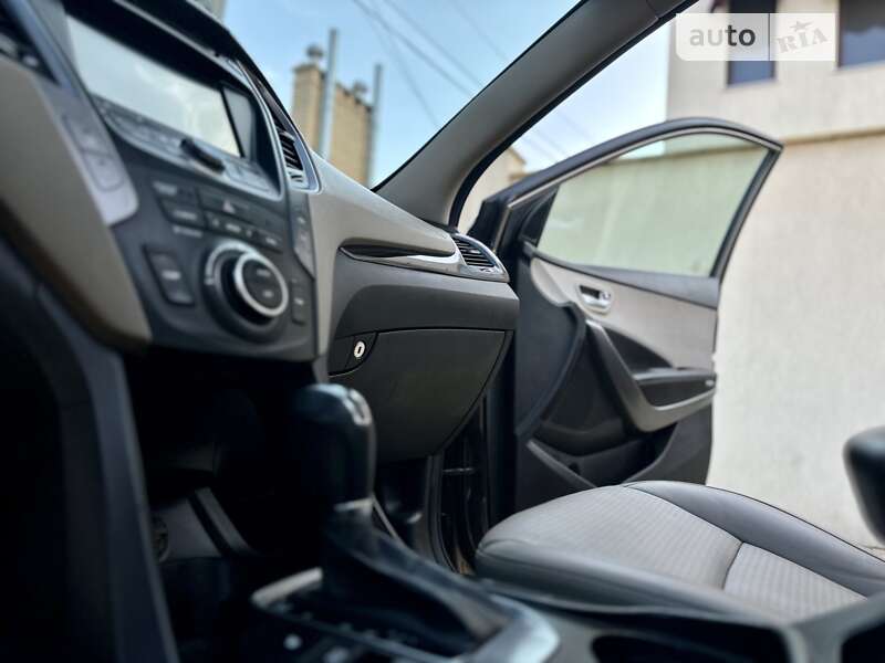 Внедорожник / Кроссовер Hyundai Santa FE 2013 в Одессе