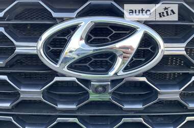 Позашляховик / Кросовер Hyundai Santa FE 2019 в Дніпрі