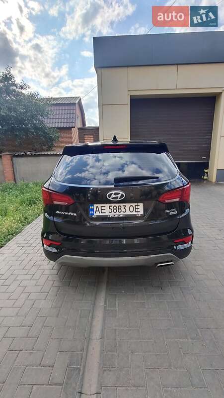 Позашляховик / Кросовер Hyundai Santa FE 2016 в Кривому Розі