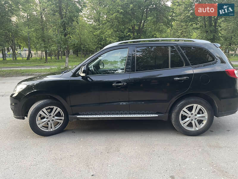Внедорожник / Кроссовер Hyundai Santa FE 2011 в Тернополе