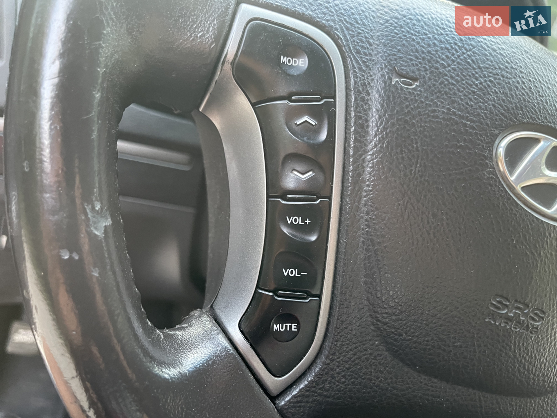 2011 Hyundai Santa Fe - мініатюра 27