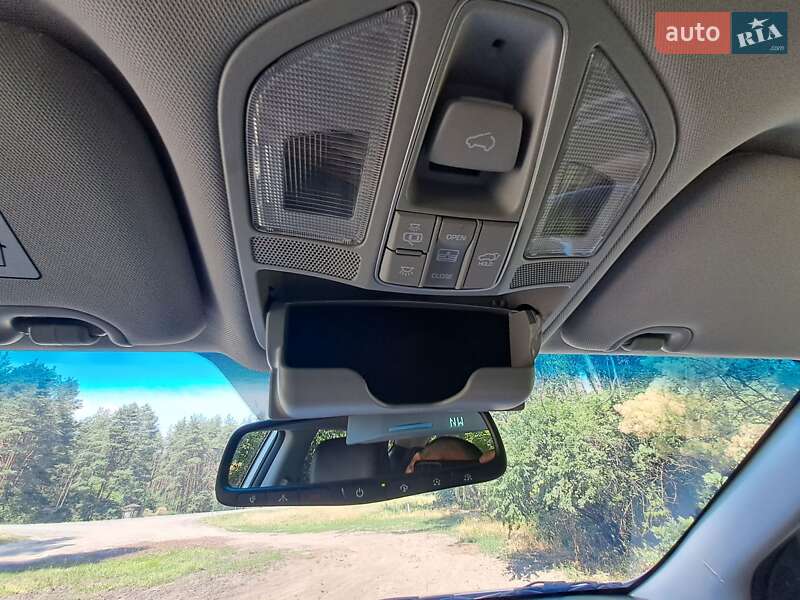 Позашляховик / Кросовер Hyundai Santa FE 2017 в Чорнобаї