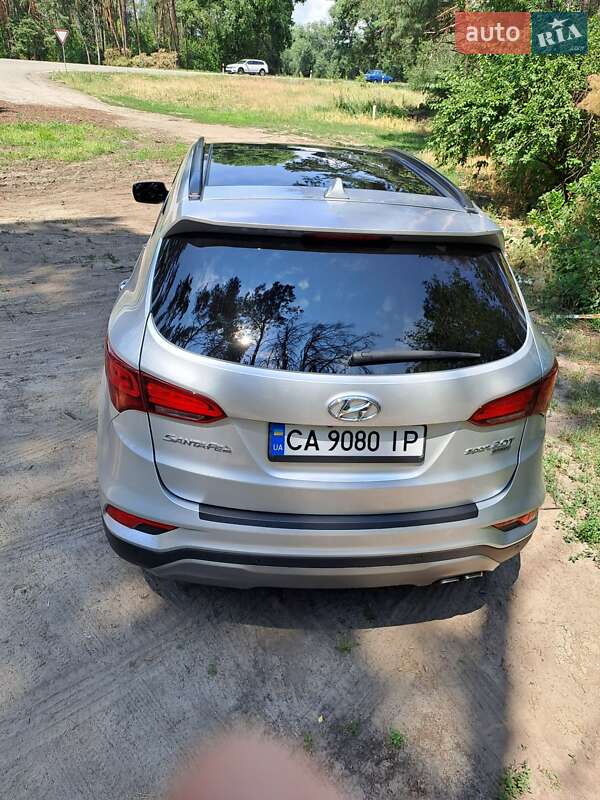 Позашляховик / Кросовер Hyundai Santa FE 2017 в Чорнобаї