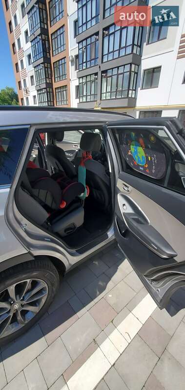 Внедорожник / Кроссовер Hyundai Santa FE 2016 в Ивано-Франковске