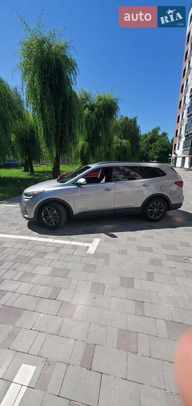 Внедорожник / Кроссовер Hyundai Santa FE 2016 в Ивано-Франковске