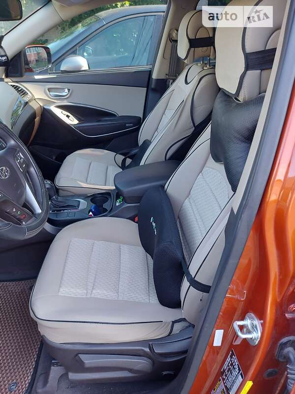 Позашляховик / Кросовер Hyundai Santa FE 2015 в Вінниці
