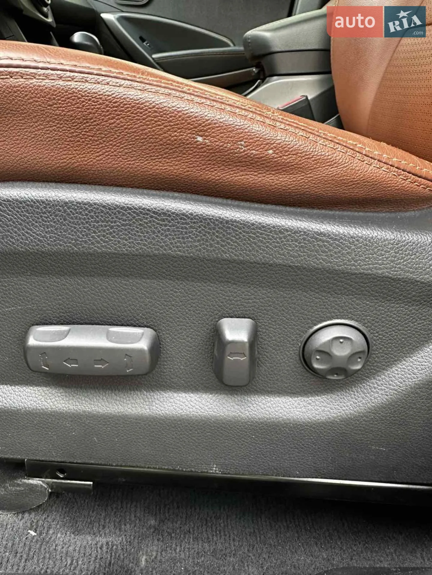 2014 Hyundai Santa Fe - мініатюра 11