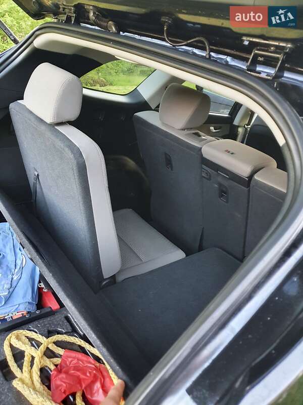 Позашляховик / Кросовер Hyundai Santa FE 2016 в Міжгір'ї