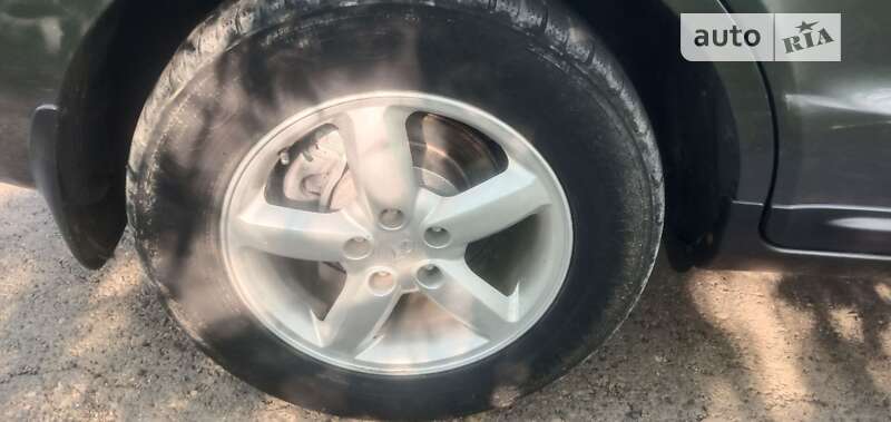 Внедорожник / Кроссовер Hyundai Santa FE 2007 в Черновцах