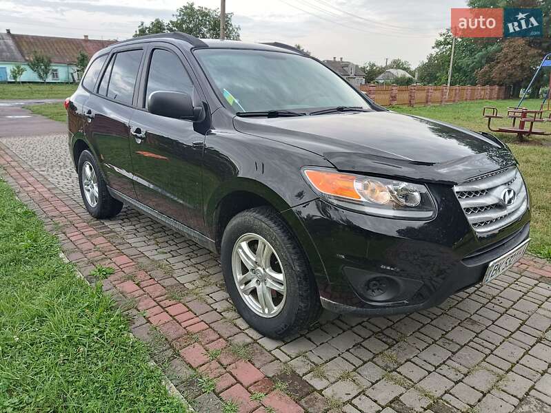 Позашляховик / Кросовер Hyundai Santa FE 2012 в Дубні