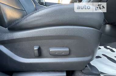 Внедорожник / Кроссовер Hyundai Santa FE 2013 в 