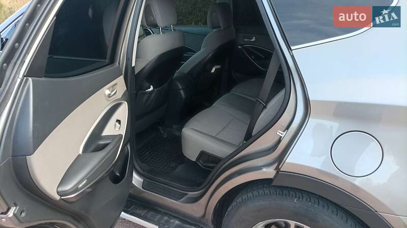 Позашляховик / Кросовер Hyundai Santa FE 2017 в Овручі