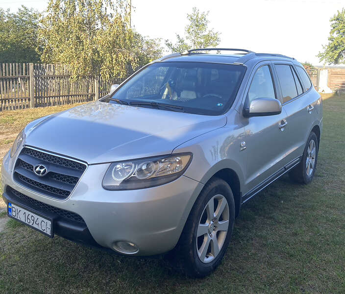 Позашляховик / Кросовер Hyundai Santa FE 2006 в Вараші