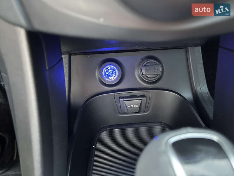 Позашляховик / Кросовер Hyundai Santa FE 2012 в Самборі