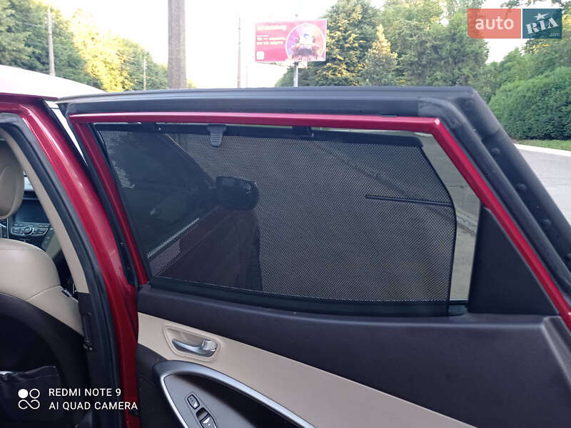 Позашляховик / Кросовер Hyundai Santa FE 2013 в Чернівцях