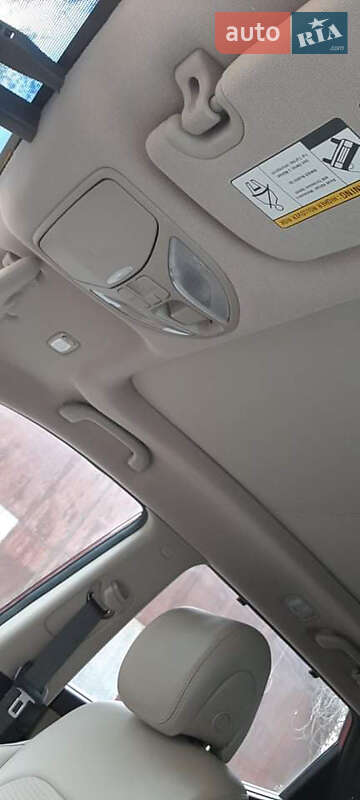 Позашляховик / Кросовер Hyundai Santa FE 2013 в Чернівцях