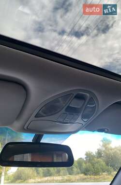 Внедорожник / Кроссовер Hyundai Santa FE 2013 в 