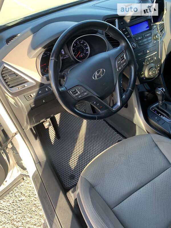 Внедорожник / Кроссовер Hyundai Santa FE 2012 в Одессе