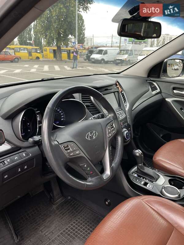 Позашляховик / Кросовер Hyundai Santa FE 2013 в Києві