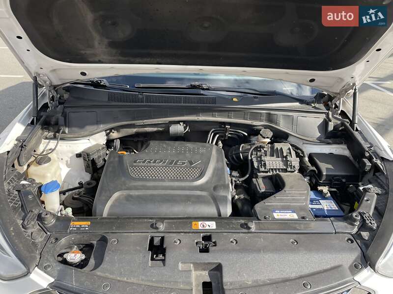 Позашляховик / Кросовер Hyundai Santa FE 2013 в Києві