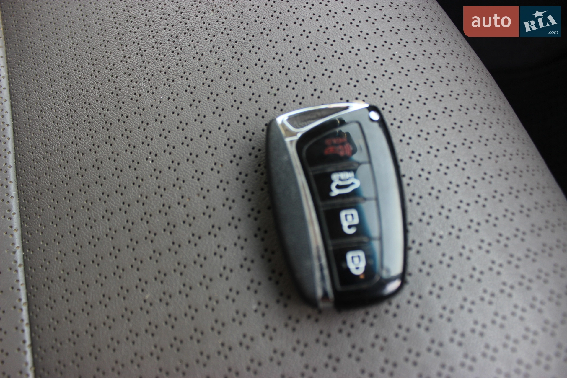 2013 Hyundai Santa Fe - мініатюра 117