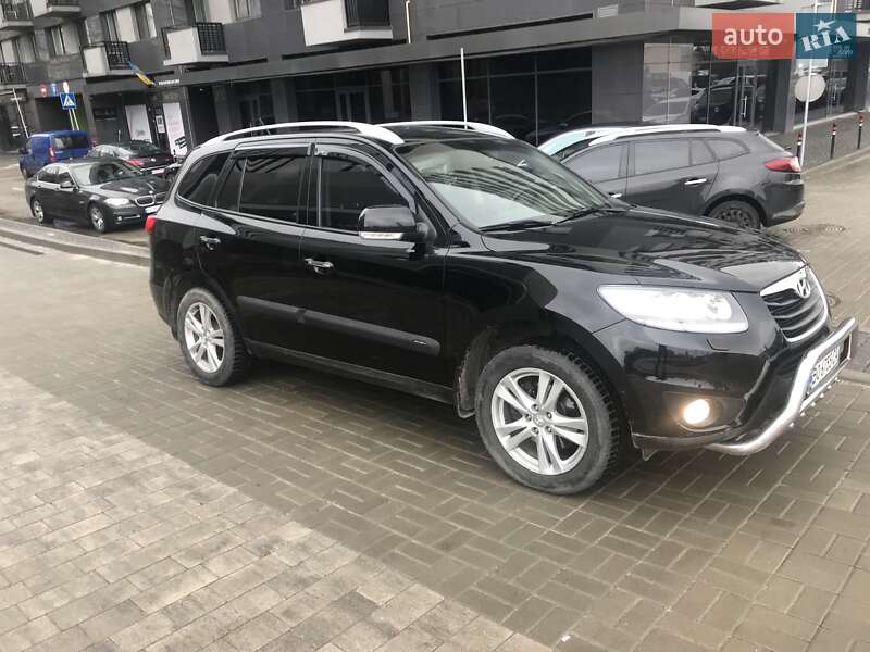 Позашляховик / Кросовер Hyundai Santa FE 2011 в Львові