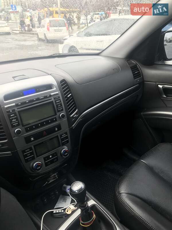 Позашляховик / Кросовер Hyundai Santa FE 2011 в Львові
