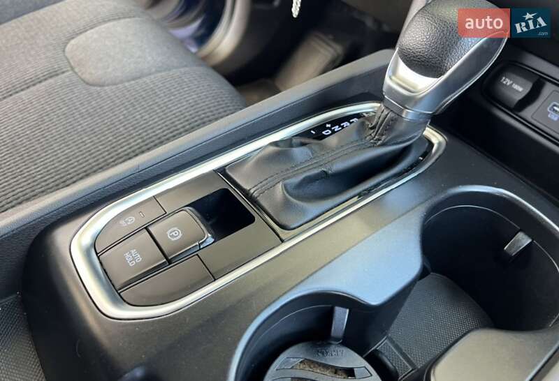 Внедорожник / Кроссовер Hyundai Santa FE 2018 в Днепре