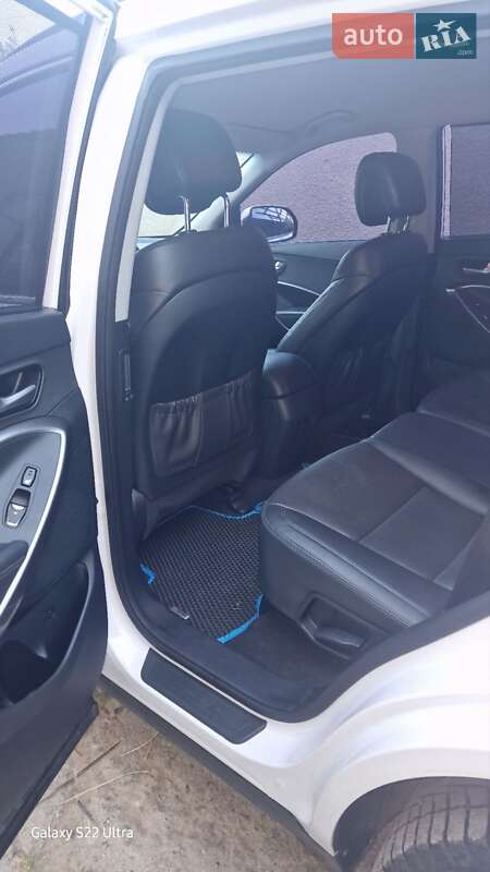 Позашляховик / Кросовер Hyundai Santa FE 2016 в Березівці