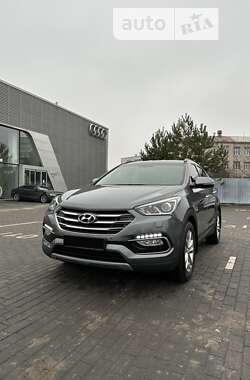 Внедорожник / Кроссовер Hyundai Santa FE 2017 в Киеве