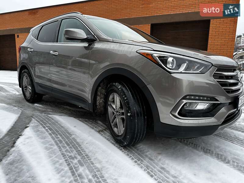 Позашляховик / Кросовер Hyundai Santa FE 2016 в Черкасах