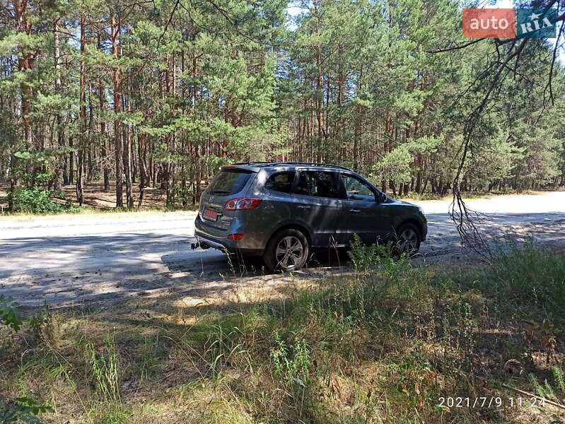 Позашляховик / Кросовер Hyundai Santa FE 2012 в Броварах