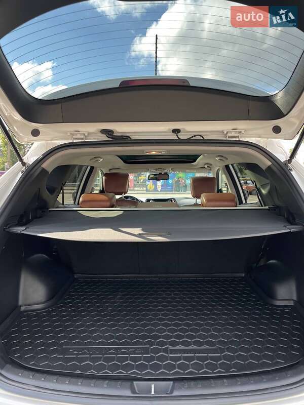 Позашляховик / Кросовер Hyundai Santa FE 2013 в Києві