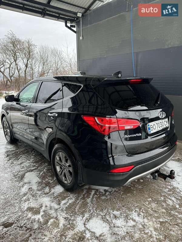 Внедорожник / Кроссовер Hyundai Santa FE 2015 в Подгайцах